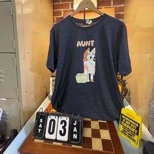 Bluey "Aunt" graphic t-shirt featuring